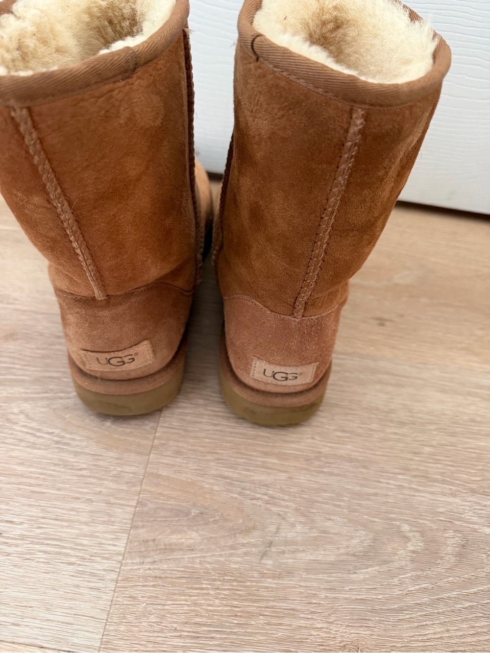 UGG Classic Short Shearling Boots in Chestnut Brown
